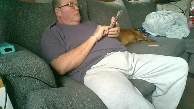 Snapshot of mrwizard4570 chatting on 02-26-25, 05:17 mrwizard4570 online show from 02-26-25, 05:17