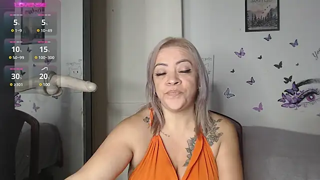 Snapshot of LIila28six chatting on 02-17-25, 11:02 LIila28six online show from 02-17-25, 11:02