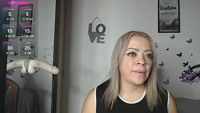 Snapshot of LIila28six chatting on 02-24-25, 12:30 LIila28six online show from 02-24-25, 12:30