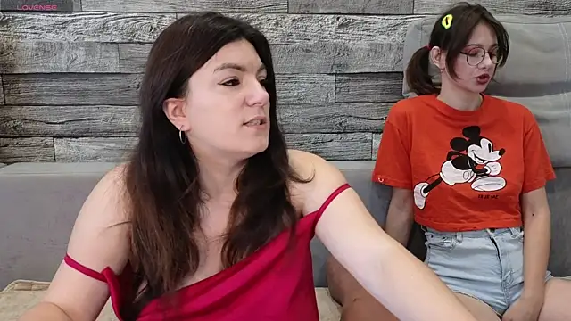 Vika loves you online show from 10-20-25, 02:12