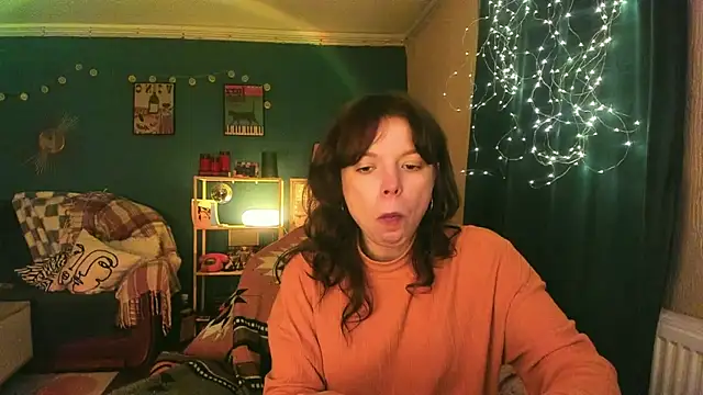 ClancyMorissey online show from 04-11-26, 06:23