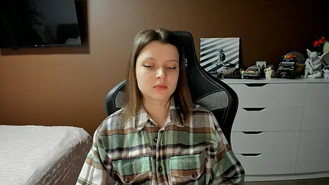 SoniNesti online show from 03-12-26, 02:34