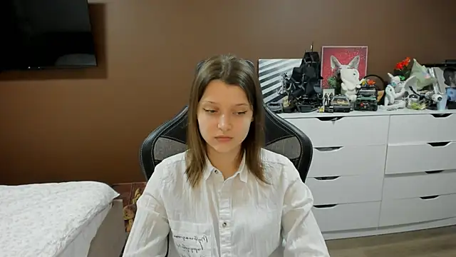 Snapshot of SoniNesti chatting on 05-14-26, 03:19 SoniNesti online show from 05-14-26, 03:19