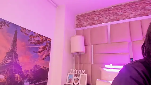 ShaniaBrownn online show from 02-24-26, 07:45