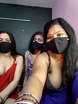 cutee  crazy online show from 01-17-26, 02:11