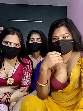 cutee  crazy online show from 03-10-26, 02:11