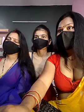 cutee  crazy online show from 03-13-26, 01:51