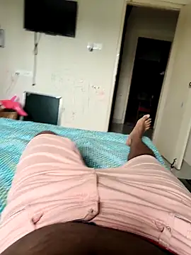 Snapshot of mkmony chatting on 09-21-25, 10:39 mkmony online show from 09-21-25, 10:39