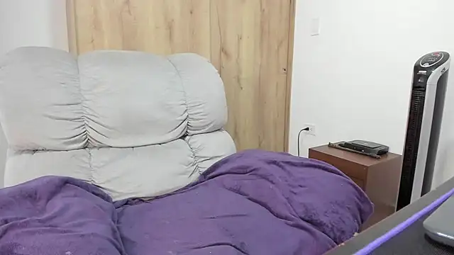 xspecialoomx online show from 04-04-26, 08:50