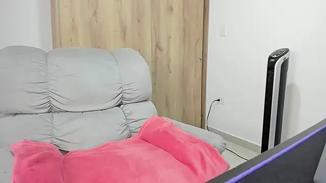 xspecialoomx online show from 04-14-26, 01:50