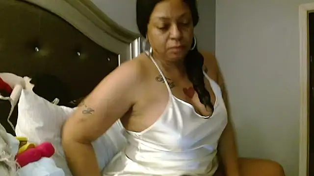 MSweetLindaParks online show from 02-18-26, 10:00