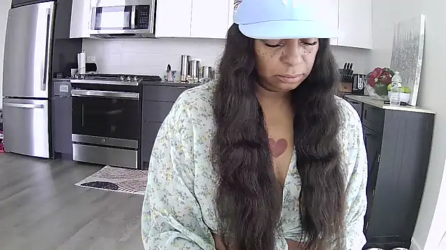 MSweetLindaParks online show from 08-06-26, 03:03
