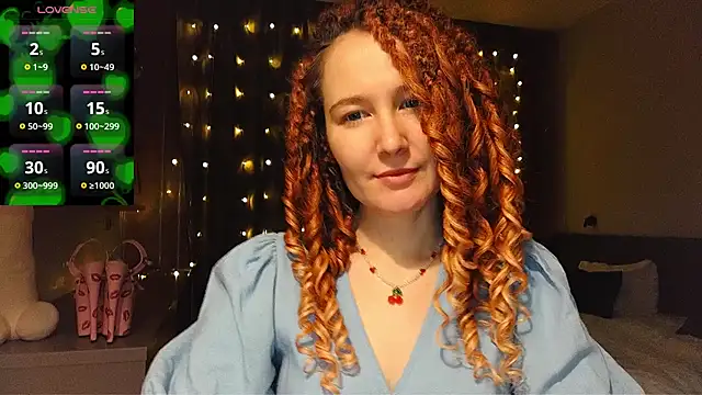 Snapshot of AgnesGraham chatting on 12-25-24, 11:10 AgnesGraham online show from 12-25-24, 11:10