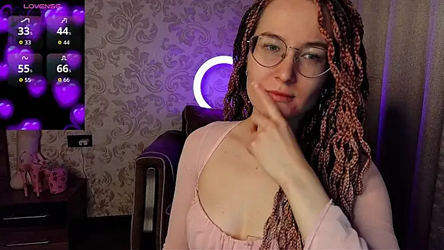 AgnesGraham online show from 12-22-25, 10:07