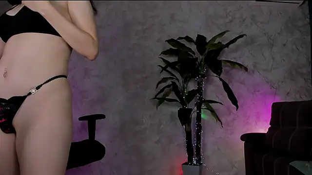 Emma7 online show from 07-15-26, 07:52
