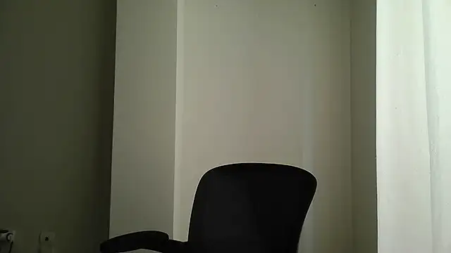 Sanada hot online show from 11-06-25, 02:18