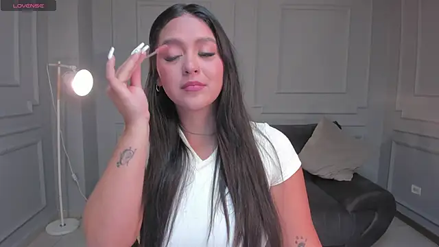 ToriCrossX online show from 03-18-25, 08:48