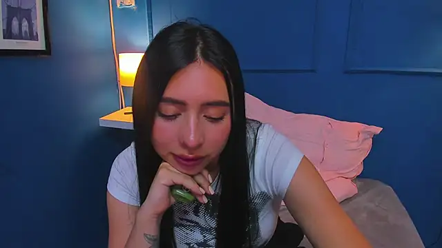 Snapshot of isabella_jade chatting on 12-30-24, 10:55 isabella jade online show from 12-30-24, 10:55