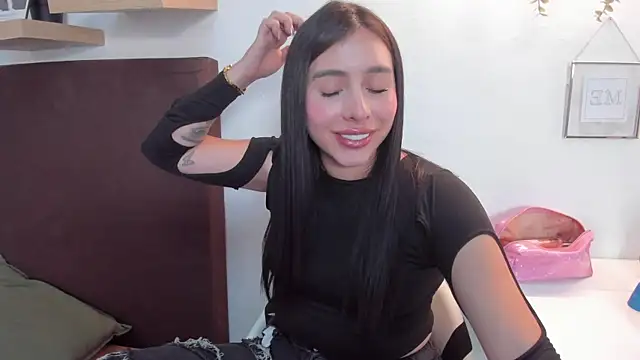 Snapshot of isabella_jade chatting on 01-24-25, 10:19 isabella jade online show from 01-24-25, 10:19