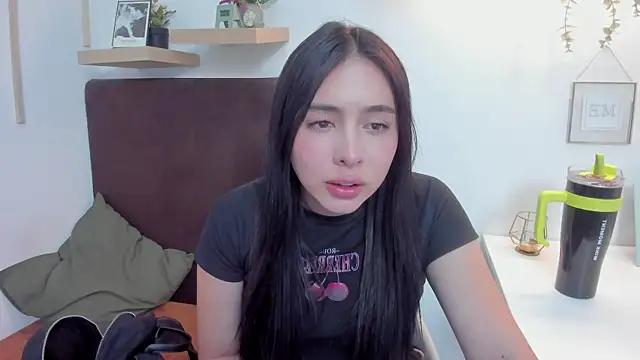 Snapshot of isabella_jade chatting on 01-30-25, 07:37 isabella jade online show from 01-30-25, 07:37