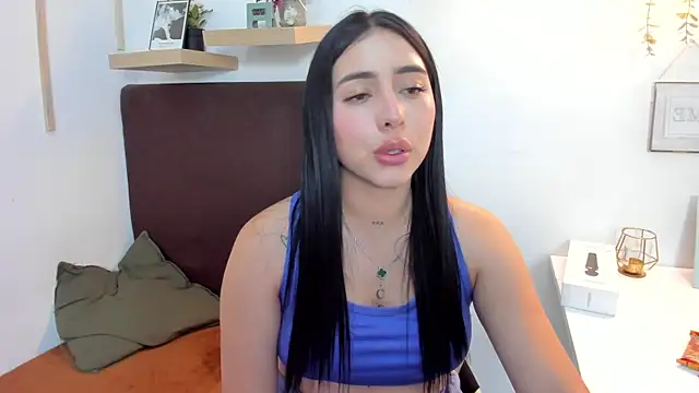 Snapshot of isabella_jade chatting on 02-13-25, 10:22 isabella jade online show from 02-13-25, 10:22