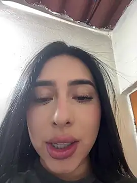 Snapshot of isabella_jade chatting on 02-14-25, 02:23 isabella jade online show from 02-14-25, 02:23