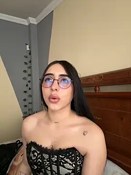 Snapshot of isabella_jade chatting on 09-22-25, 01:13 isabella jade online show from 09-22-25, 01:13