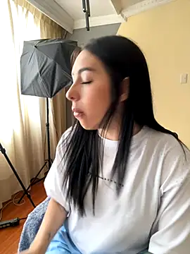 Snapshot of isabella_jade chatting on 10-06-25, 01:19 isabella jade online show from 10-06-25, 01:19