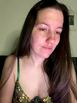 Snapshot of Nicole-Ray chatting on 09-10-25, 04:45 Nicole-Ray online show from 09-10-25, 04:45