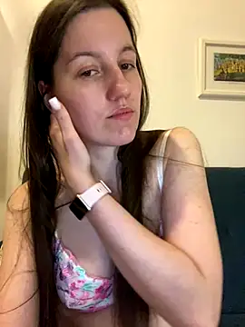 Nicole-Ray online show from 12-14-25, 07:29