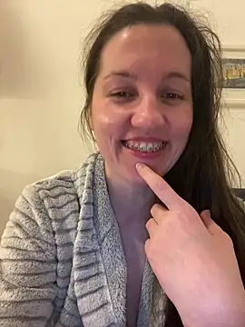 Nicole-Ray online show from 03-04-26, 08:59