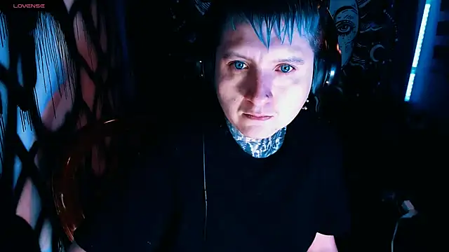 Marieblueeyes online show from 04-20-26, 08:28