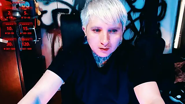 Snapshot of Marieblueeyes chatting on 06-06-26, 08:35 Marieblueeyes online show from 06-06-26, 08:35