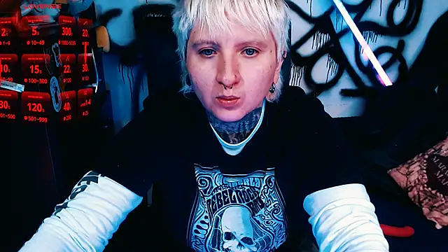 Snapshot of Marieblueeyes chatting on 06-22-26, 04:04 Marieblueeyes online show from 06-22-26, 04:04