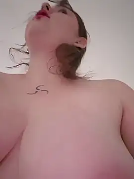 Snapshot of Yammy_Yumi chatting on 12-05-25, 05:05 Yammy Yumi online show from 12-05-25, 05:05