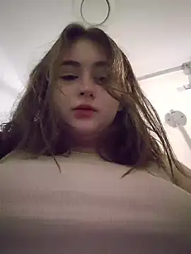 Yammy Yumi online show from 03-08-26, 01:26