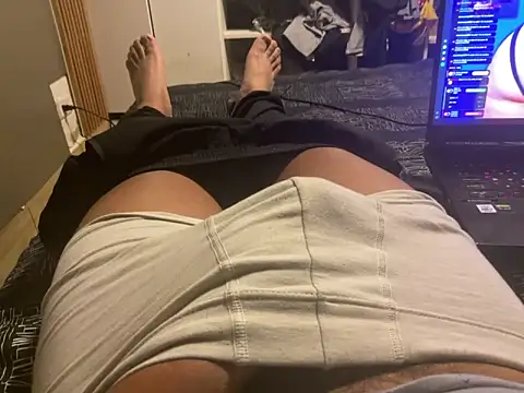 elvis0966 online show from 02-05-26, 04:28