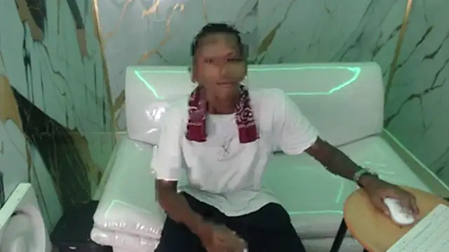 ManSant online show from 11-16-25, 04:34