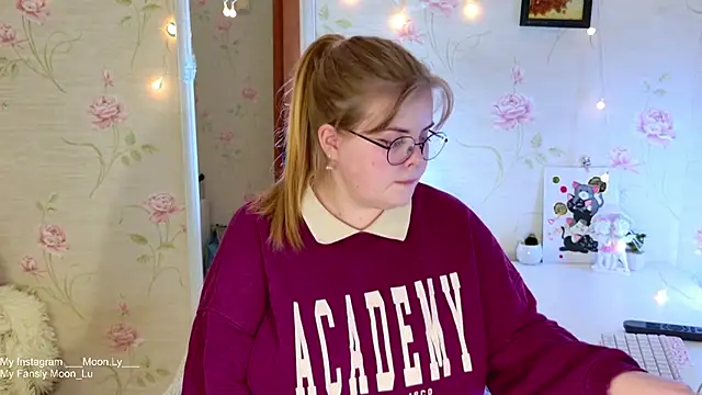 sinnamon  online show from 12-02-25, 02:12