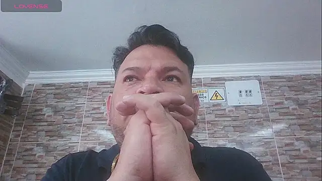 Snapshot of SexDiffrent chatting on 10-22-25, 03:01 SexDiffrent online show from 10-22-25, 03:01