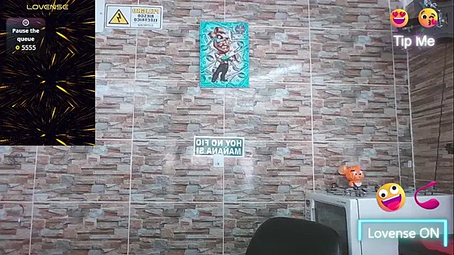 Snapshot of SexDiffrent chatting on 11-08-25, 03:34 SexDiffrent online show from 11-08-25, 03:34