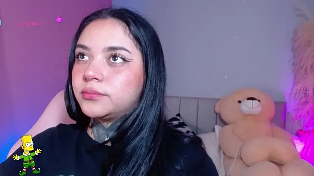 Snapshot of kim_blake chatting on 12-19-24, 12:34 kim blake online show from 12-19-24, 12:34