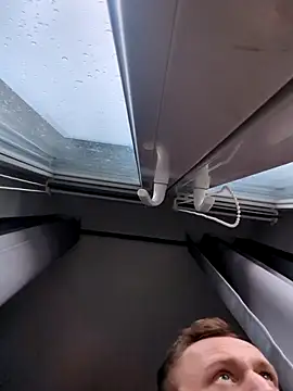 Snapshot of geilehure26 chatting on 10-28-25, 02:53 geilehure26 online show from 10-28-25, 02:53