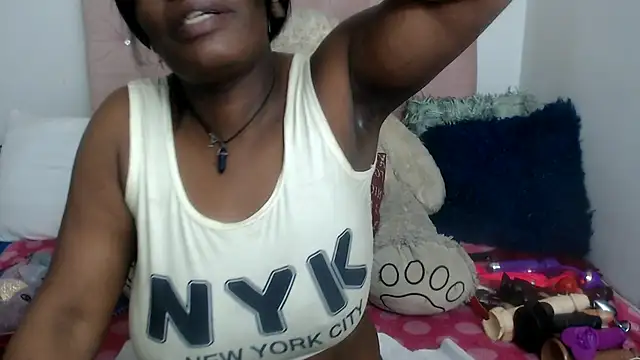 Snapshot of Negrabig chatting on 06-03-26, 03:09 Negrabig online show from 06-03-26, 03:09