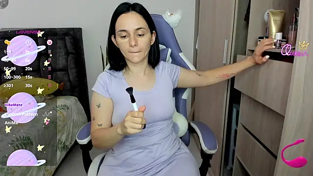 Snapshot of lucia_s1 chatting on 05-20-26, 10:27 lucia s1 online show from 05-20-26, 10:27
