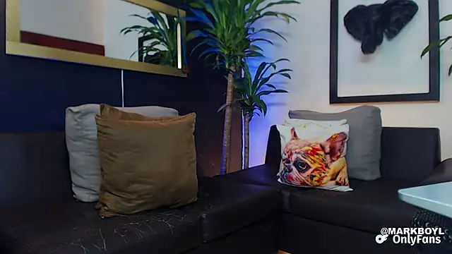 Markboyl online show from 12-22-24, 02:38