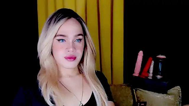 Snapshot of arianneXXX_ts chatting on 09-10-25, 09:15 arianneXXX ts online show from 09-10-25, 09:15