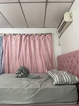 victoria 027 online show from 04-18-26, 02:32