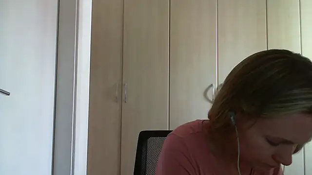 Annylove1 online show from 02-12-25, 04:55