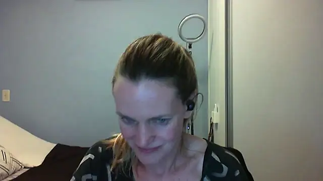 Annylove1 online show from 11-09-25, 12:42